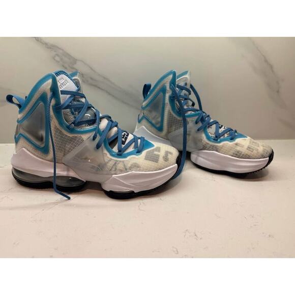 Nike Youth Size 6y 2021 Space Jam x LeBron 19 PS Sweatsuit Sneakers Shoes - Picture 2 of 6